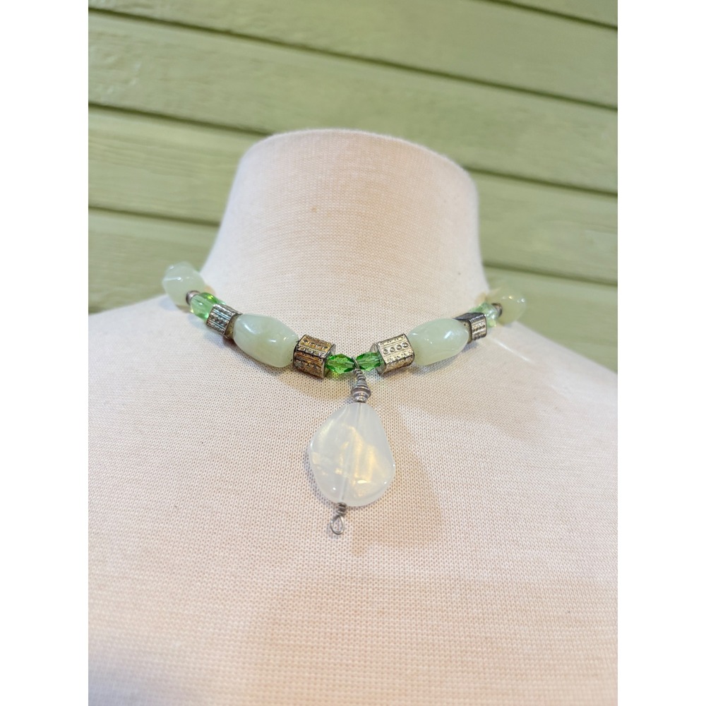 Pale Green Stone Beaded Necklace White Iridescent Teardrop Pendant‎ Toggle 18 In